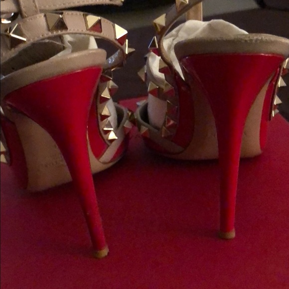 Authentic Valentino shoes - Picture 2 of 5